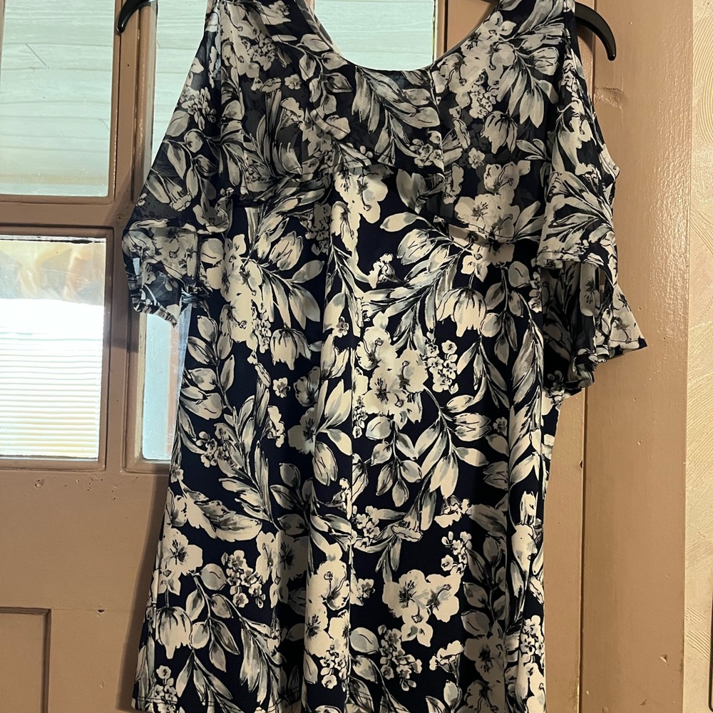 Floral Cold-Shoulder Women’s Top